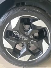 Renault Captur 1.3T Iconic - Image 18