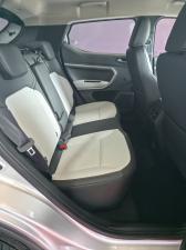 Renault Kiger 1.0T Iconic auto - Image 15