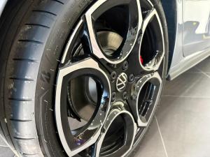 Volkswagen Golf GTI - Image 20