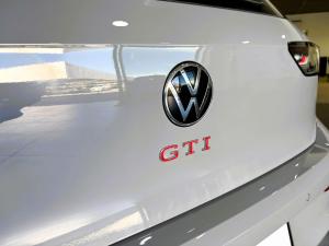 Volkswagen Golf GTI - Image 22