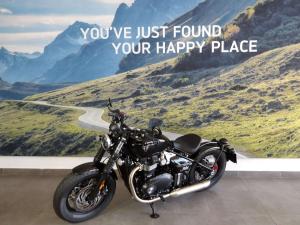 Triumph Bonneville Bobber - Image 3