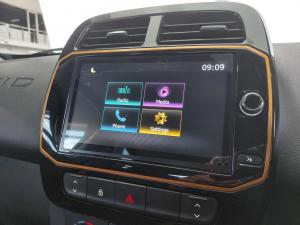 Renault Kwid 1.0 10 Anniversary Edition auto - Image 16