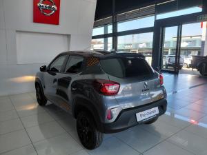 Renault Kwid 1.0 10 Anniversary Edition auto - Image 5
