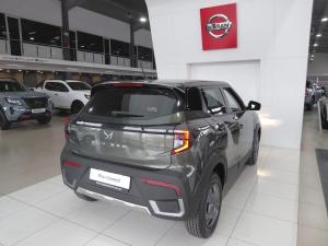 Mahindra XUV 3XO 1.2T MX2 auto - Image 6
