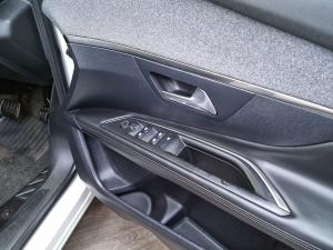 Peugeot 3008 1.6T Allure - Image 10