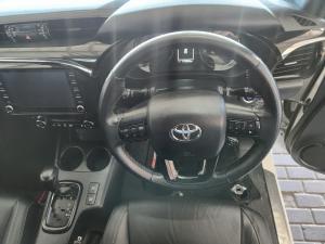 Toyota Hilux 2.8GD-6 double cab 4x4 Legend 50 auto - Image 8
