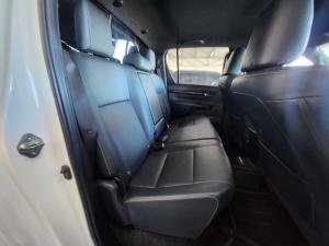 Toyota Hilux 2.8GD-6 double cab 4x4 Legend 50 auto - Image 13