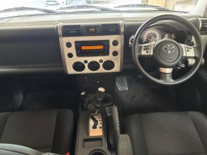 Toyota FJ Cruiser FJ Cruiser - Image 6
