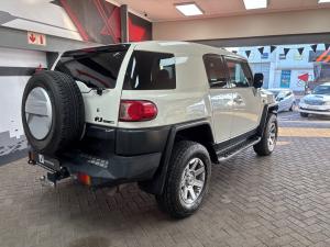 Toyota FJ Cruiser FJ Cruiser - Image 2