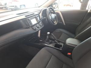 Toyota RAV4 2.0 GX - Image 7