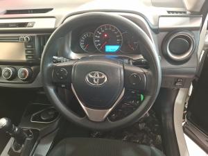 Toyota RAV4 2.0 GX - Image 8