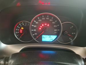 Toyota RAV4 2.0 GX - Image 11
