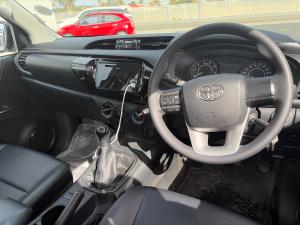 Toyota Hilux 2.4GD-6 single cab flat deck 4x4 - Image 6