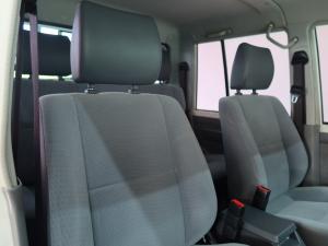 Toyota Land Cruiser 79 4.5D-4D V8 double cab LX 70th Anniversary - Image 15