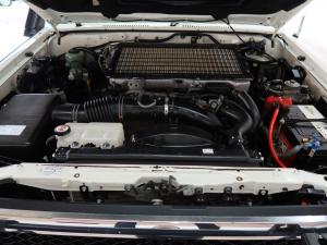 Toyota Land Cruiser 79 4.5D-4D V8 double cab LX 70th Anniversary - Image 20