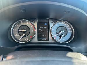 Toyota Hilux 2.8GD-6 double cab 4x4 Raider auto - Image 11