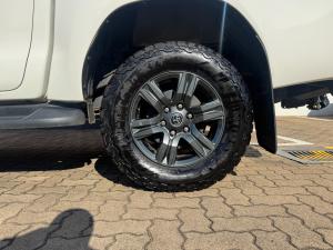 Toyota Hilux 2.8GD-6 double cab 4x4 Raider auto - Image 18