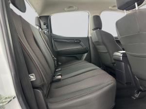 Isuzu D-MAX 250 HO HI-RIDE D/C - Image 18