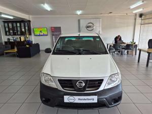 Nissan NP200 1.6 Safety PackS/C - Image 3