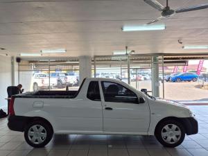Nissan NP200 1.6 Safety PackS/C - Image 4
