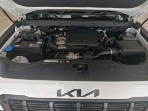 Kia Tasman 2.2D X-PROD/C automatic 4X4 - Image 10