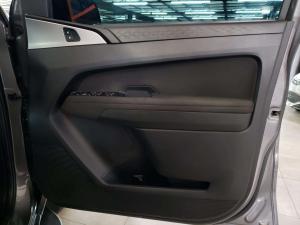 Volkswagen Amarok 2.0TDI 125KW 4MOT Life automatic D/C - Image 11