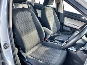 Volkswagen Polo sedan 1.6 Life - Image 14