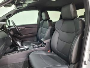 Isuzu D-Max 3.0TD double cab V-Cross 4x4 - Image 9