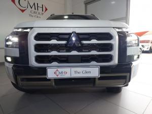 Mitsubishi Triton 2.4 BI-TURBO Di-DC 4X4 automaticD/C - Image 2