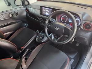 Hyundai Grand i10 1.0 Premium hatch - Image 12