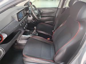 Hyundai Grand i10 1.0 Premium hatch - Image 13