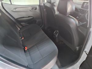 Hyundai Grand i10 1.0 Premium hatch - Image 14