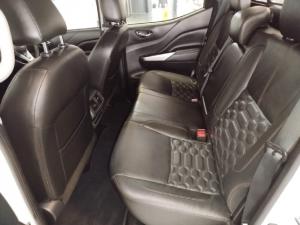 Nissan Navara 2.5DDTi double cab LE Plus 4x4 - Image 12