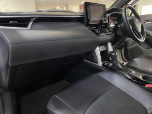 Toyota Corolla Cross 1.8 Hybrid XS - Image 10