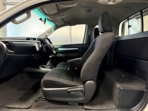 Toyota Hilux 2.8GD-6 Xtra cab Raider - Image 13