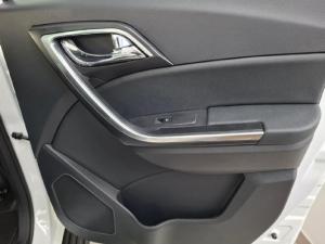 JMC Vigus Pro 2.0TD double cab 4WD - Image 9