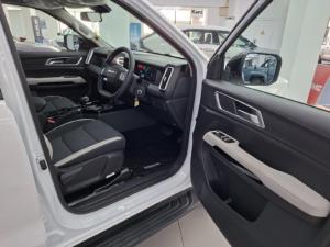 JMC Vigus 2.5TD double cab auto - Image 9