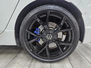 Volkswagen Golf R - Image 5