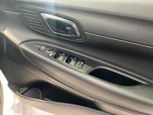 Hyundai i20 1.4 Premium - Image 12