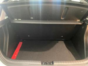 Hyundai i20 1.4 Premium - Image 8