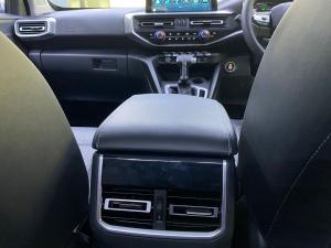 Peugeot Landtrek 1.9TD double cab Allure - Image 11