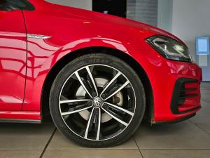 Volkswagen Golf GTD - Image 11