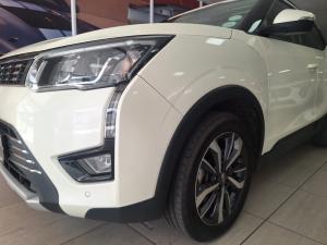 Mahindra XUV300 1.2T W8 - Image 2