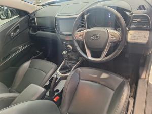 Mahindra XUV300 1.2T W8 - Image 7