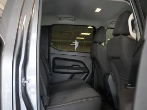 Volkswagen Amarok 2.0TDI double cab Life 4Motion auto - Image 14