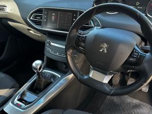 Peugeot 308 1.2T Allure - Image 13