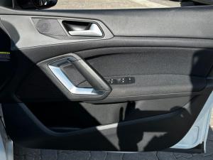 Peugeot 308 1.2T Allure - Image 16