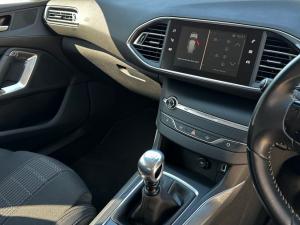 Peugeot 308 1.2T Allure - Image 20