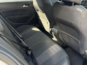 Peugeot 308 1.2T Allure - Image 8