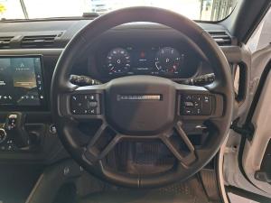 Land Rover Defender 110 D350 X-Dynamic HSE - Image 21